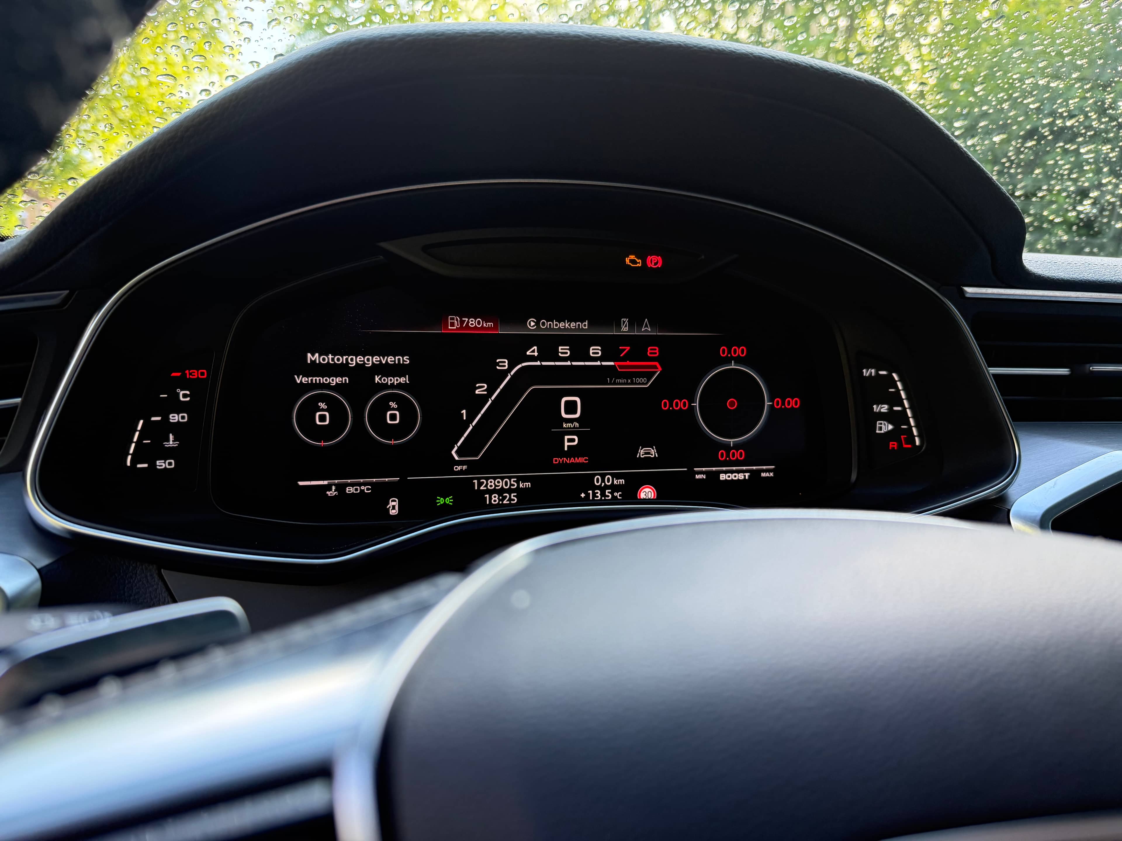 Audi virtual cockpit met geactiveerde RS sport layout — codering door OBDcodingNL